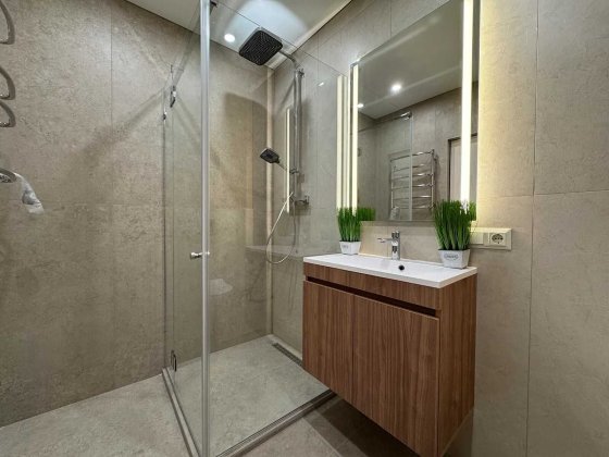 Вигідно! Сучасна однокімнатна з ремонтом поруч ТЦ Veles Mall ! Івано-Франківськ