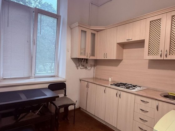 ВИГІДНО під оренду! 1 кімнатна з автономним опаленням, ЦЕНТР Івано-Франківськ