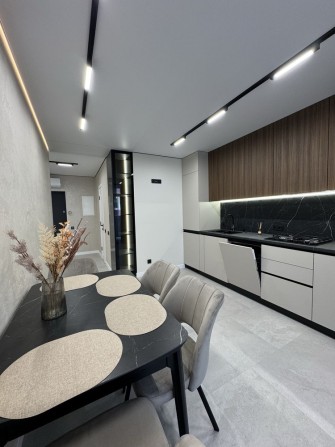 Центр міста , сучасна квартира на 3 поверсі - фото 1