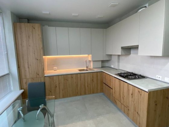 Квартира з новим ремонтом Буча