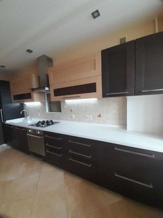 2 кімнатна квартира з ремонтом/ 74 кв.м/газ/Вишневе - фото 1