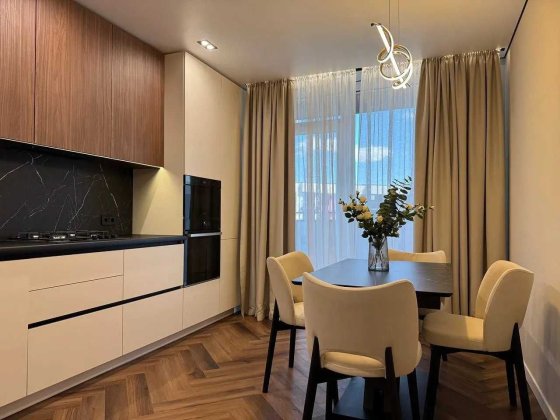 Сучасна 2 кімнатна, меблі та техніка, балкон. ЦЕНТР Ивано-Франковск