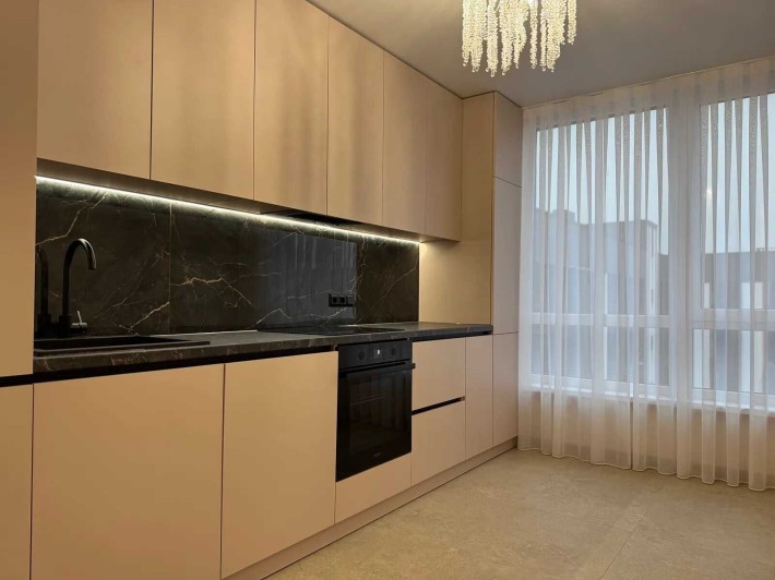 Терміновий продаж 1-кім квартири з якісний ремонт! - фото 1