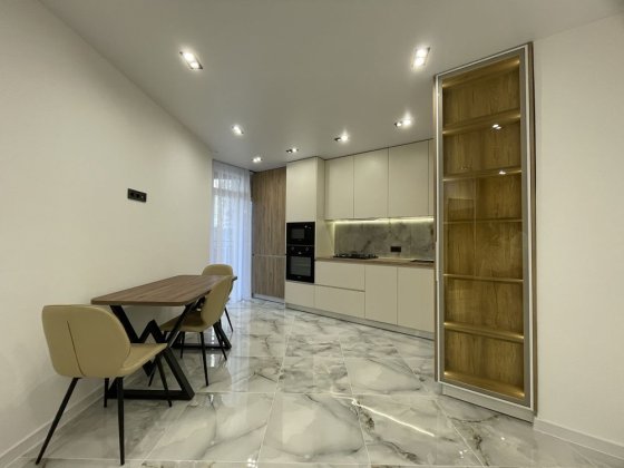 Велика півторачка в центрі міста Івано-Франківськ