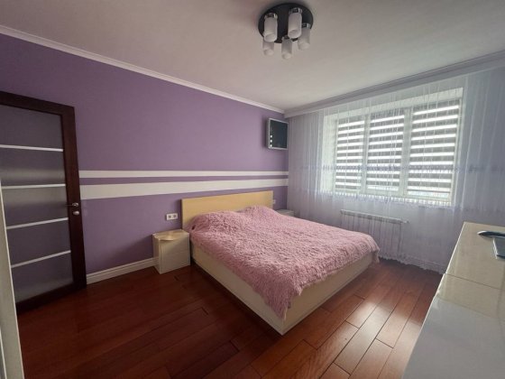 Трикімнатна з ремонтом, в центрі Бучі. Безготівка Буча