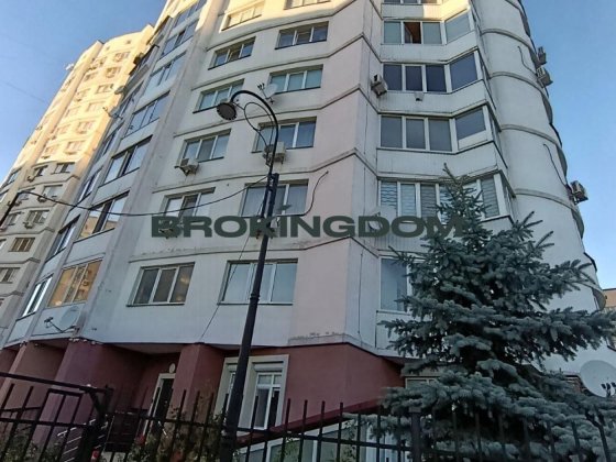 Продаж 1-кімн квартира / ЖК Оваціо / невисокий поверх Бровары