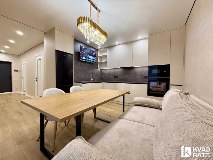 Стильна двокімнатна квартира з якісним ремонтом ! 3 поверх! - фото 1