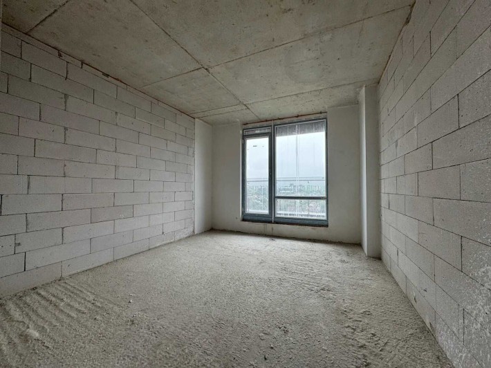 Терміново  Велика двокімнатна з терасою та видом на озеро - фото 1