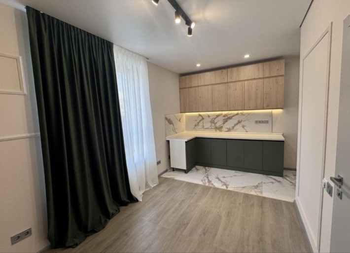 Продається готова квартира з красивим ремонтом. Поряд Бучанський парк - фото 1