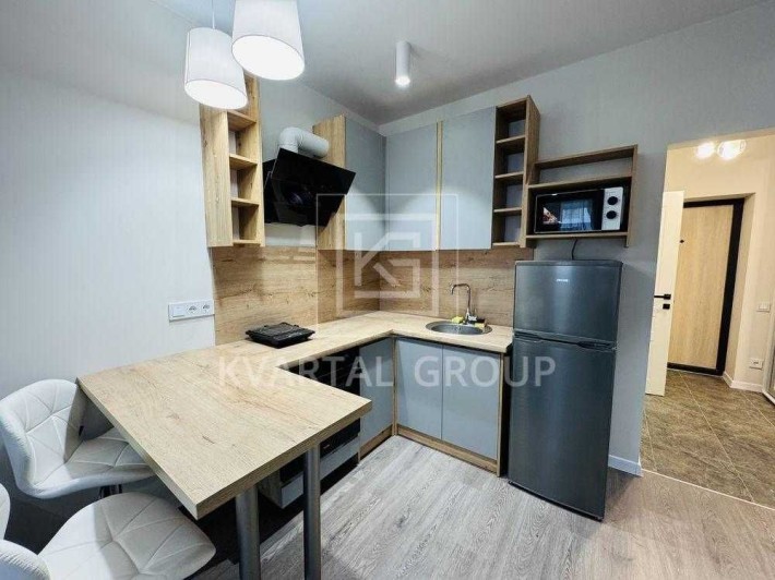 №1809 Продам 1-кімнатну студію з новим ремонтом - фото 1