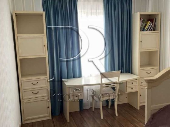 Продаж | 3 кімн квартира 81 м2 | Вишневе | з технікою та меблями Вишневое