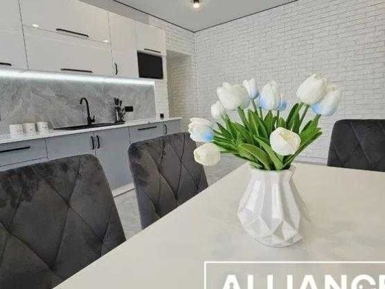 Сучасна 2 кім. квартира з ремонтом, меблями та технікою Ивано-Франковск