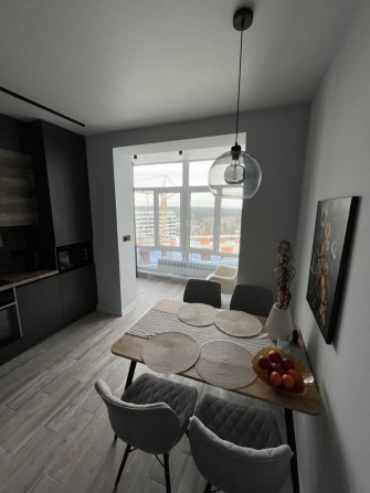 Продаж 1 к.к. з новим ремонтом та меблями ! Ірпінь! - фото 1