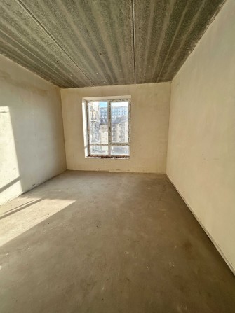 Продам однокімнатну квартиру в центрі міста ВИГІДНО! Поруч є все! - фото 1