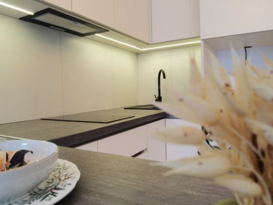 Сучасна Студія з Ремонтом та Зручним Виїздом до Києва Ирпень