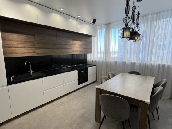 Продам трикімнатну квартиру ЖК Палладіум 125000у.о.БЕЗ КОМІСІІ Бровары