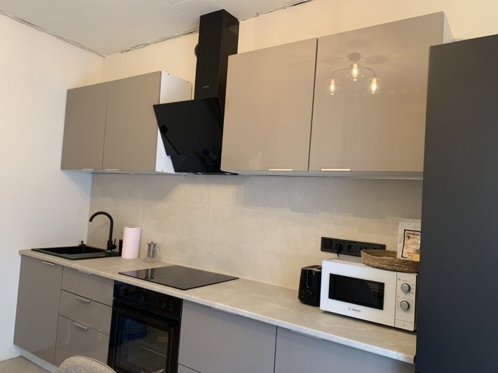 Продається двокімнатна квартира укомплектована - фото 1