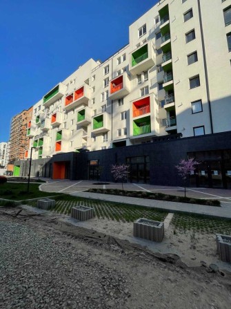 Продаж 2-к. квартири поруч Озера, ЖК Віденський - фото 1