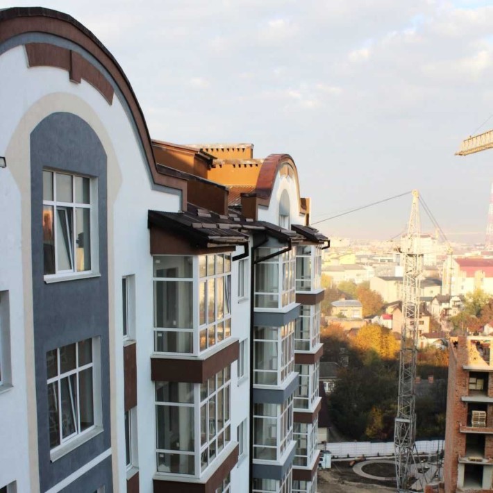 Продаж квартири,, здана, 2-КІМНАТНА в центрі, Бандери-Сахарова - фото 1