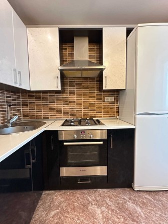 ТЕРМІНОВО! 2 кімнатна з ремонтом по вул.Мазепи! - фото 1