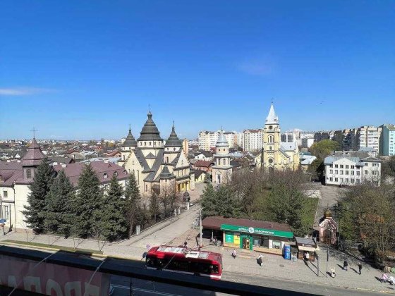 887$ за м²! Здана 2 кімнатна вулиця Незалежності Ивано-Франковск