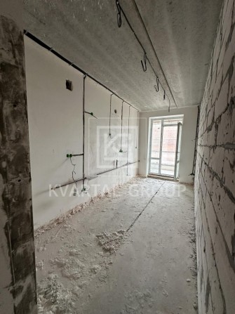 Двокімнатна квартира в Бучі з частковим ремонтом - фото 1