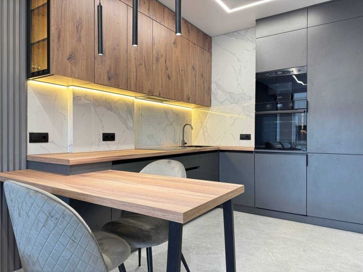 Укомплектована велика однокімнатна квартира - фото 1