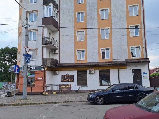 Продам 1 к квартиру ,н/б,  в обжитому буд, Коновальця-Опришівці Ивано-Франковск