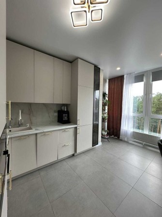 2-кімнатна квартира з новим ремонтом у центрі Ірпеня, ЖК «Сяйво 1» - фото 1