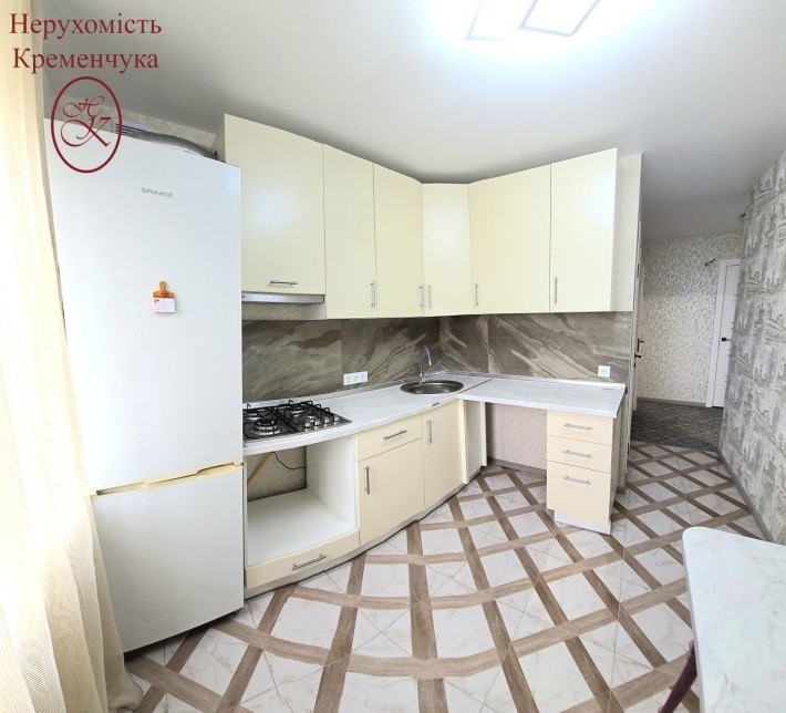 Продаж / Квартира / Героїв України, Кременчук - фото 1