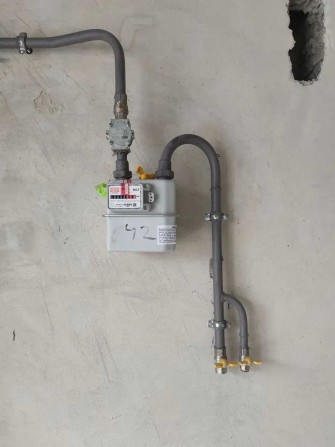 Здана 2кім. квартира в обжитій новобудові - фото 1