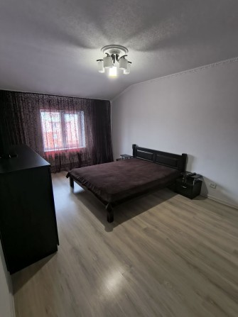 Продам 2 кімнатну квартиру у м. Бровари по вул. Грушевського 17 г. - фото 1