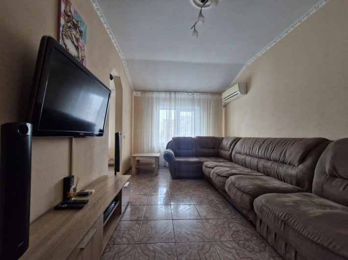 Продаж 2к квартири в центрі міста Бровари - фото 1