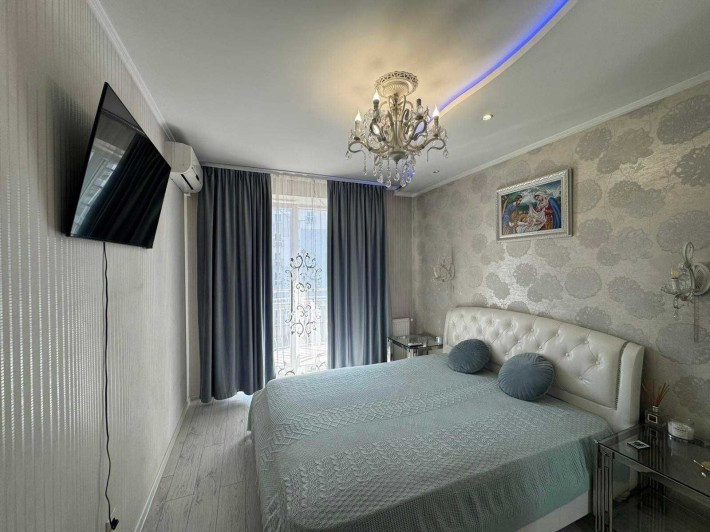 Продаж 
3 кім квартира  ремонтом в обжитій новобудові Каскад - фото 1