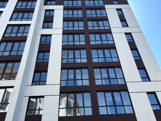 Продається квартира біля озера в зданій новобудові.Вигідна ціна Ивано-Франковск