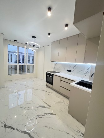 Центральний парк! Продаж нової,  1 к квартири з Дизайнерським ремонтом - фото 1