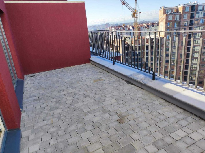 Дворівнева 3-кімнатна з терасою! Центр, Княгинин, вигідна ціна! - фото 1