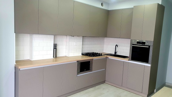 Трикімнатна квартира з ремонтом!  Сертифікат, іпотека! 76.7м2 - фото 1