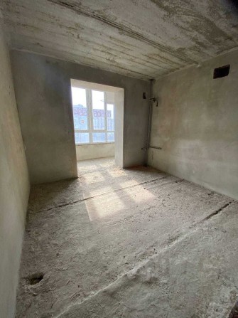 Продається велика 1-кімнатна квартира. На етапі здачі. - фото 1