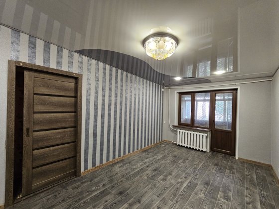 2-х комнатная на ЭДУАРДА ФУКСА 23 Кривой Рог