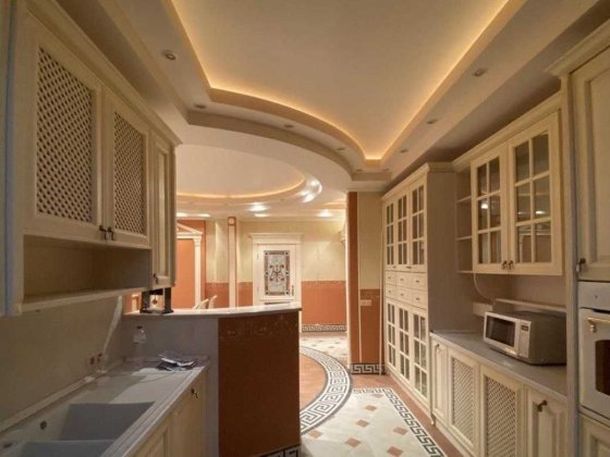 Продаж пентхауса з великою терасою.Закрит.двір. Центр. Ивано-Франковск