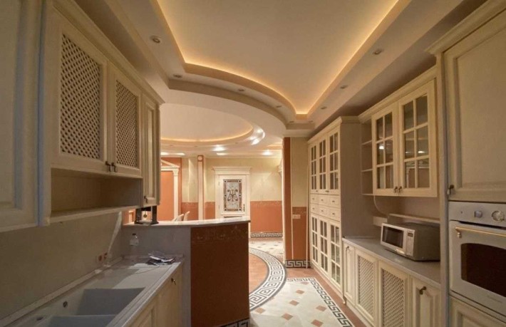 Продаж пентхауса з великою терасою.Закрит.двір. Центр. - фото 1