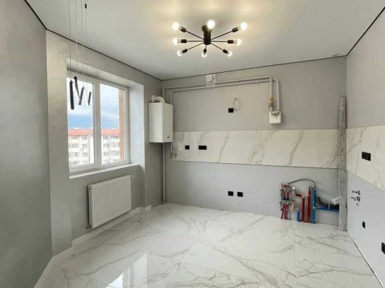 Простора однокімнатна квартира поблизу річки Ивано-Франковск