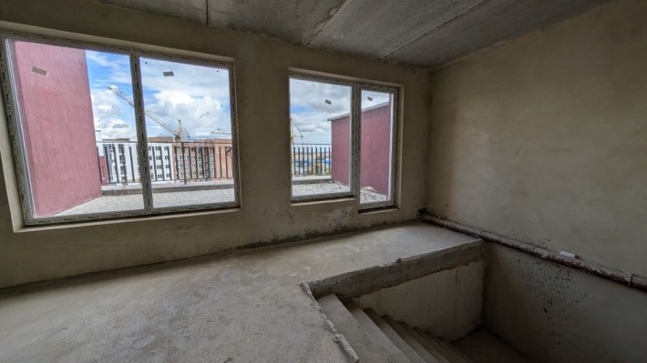 Квартира з терасою в заданому будинку Княгинен - фото 1