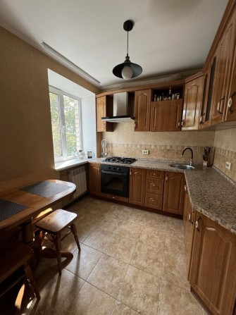 Продам затишну двокімнатну квартиру - фото 1