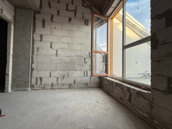 1к квартира з власною ТЕРАСОЮ. Вже можна на ремонт!Без комісії! Буча