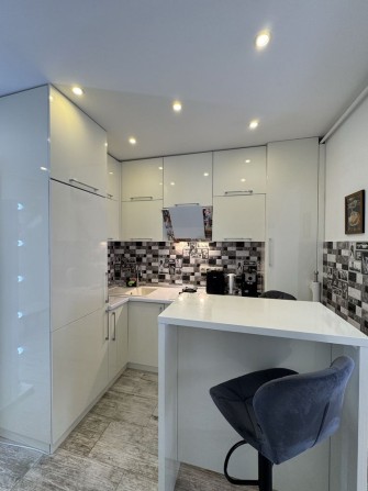 1к квартира з якісним ремонтом! Мінімальне оформлення! - фото 1