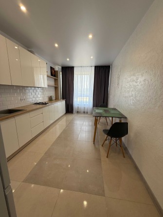 1к з ремонтом ,яка підходить під Єоселю.Будинок до 3-х років - фото 1