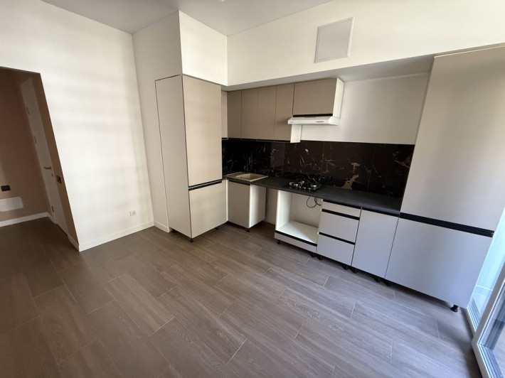 Продам однокімнатну квартиру з ремонтом - фото 1