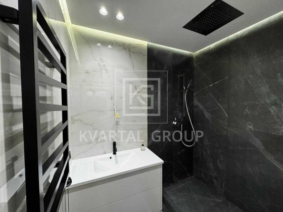 НОВА 2к квартира 60м2+ кухня вітальня 20м2. МІНІМАЛЬНЕ оформлення! Ирпень